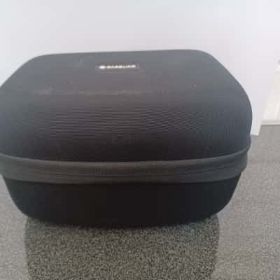 Samsung SMR324 VR with Controller and Case included (B5)