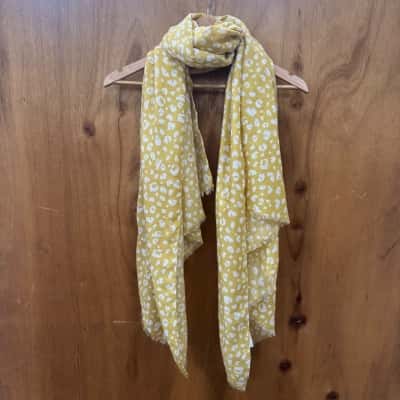 Seed Yellow & White Print Scarf 