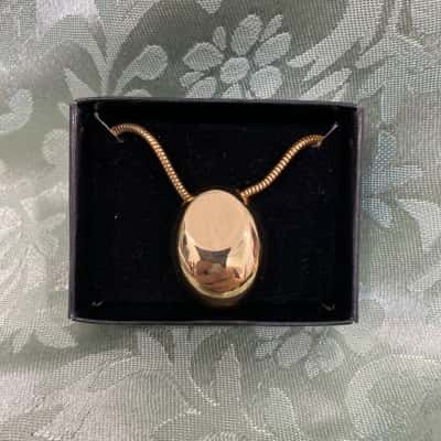  Womens Gold Tone Necklace & Rose Gold Tone Rings