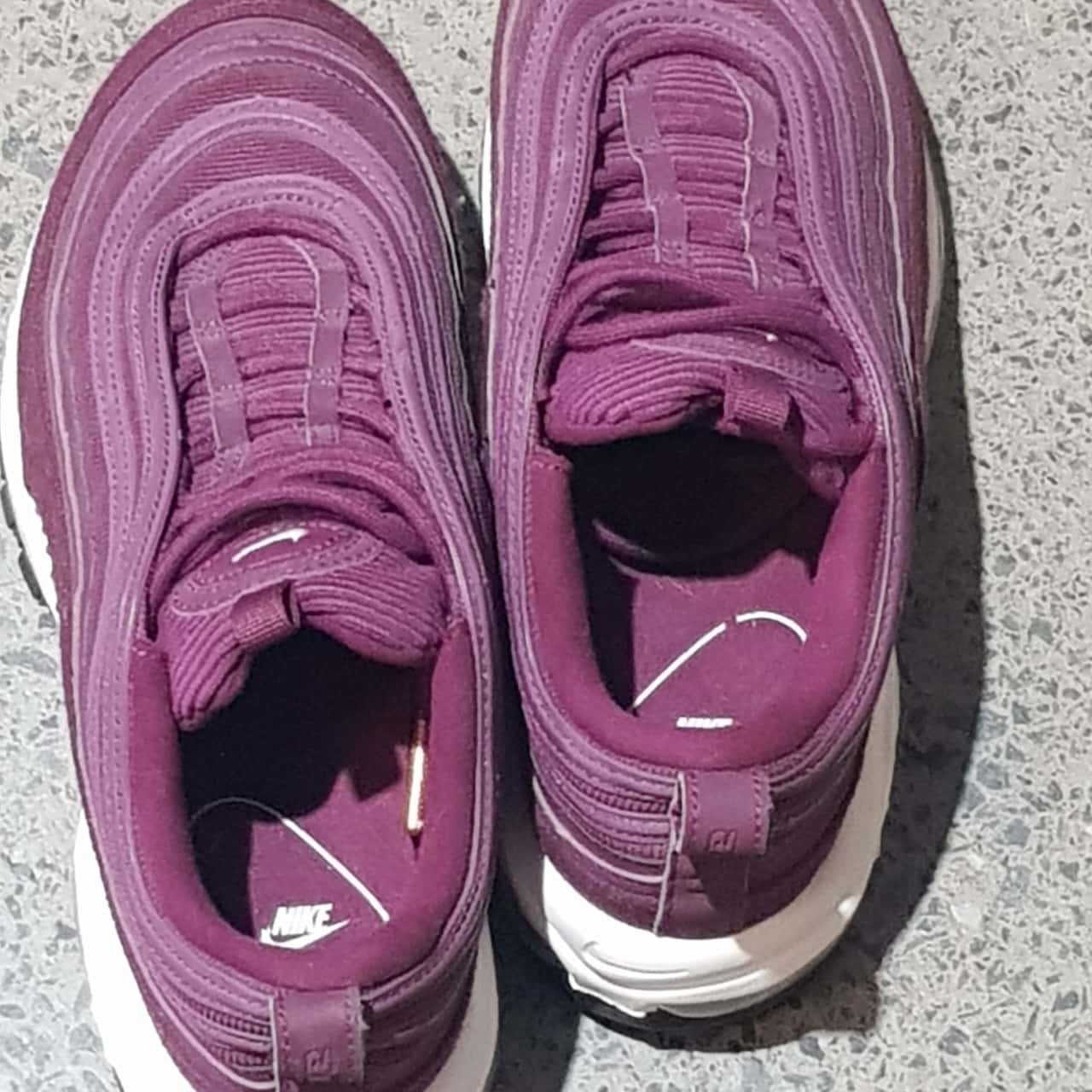 nike size 7 womens in mens