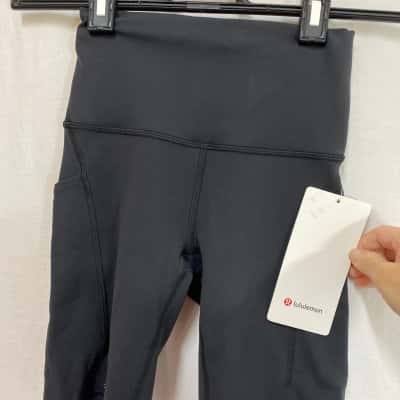 Lululemon Women Size 2 Wunder Train High Rise Shorts