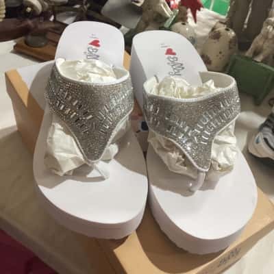 I Love Billy Womens  Size 10 Flats Silver / White 