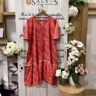 NAUDIC BRAND! Womens  Size L Shirt Dress Gold / Orange / Pattern / Pink! BNWT! STUNNING PATTERNED DRESS! VERY LIGHTWEIGHT GREAT FOR SUMMER DAYS OR NIGHTS!HAD GOLD DETAILS THROUGHOUT!