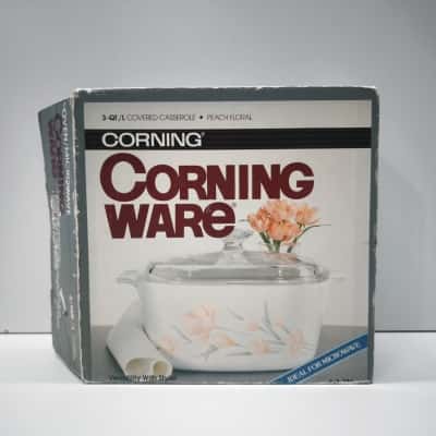 Vintage Corning Ware Peach Floral 3Qt Covered Casserole A-3-336 New in Box