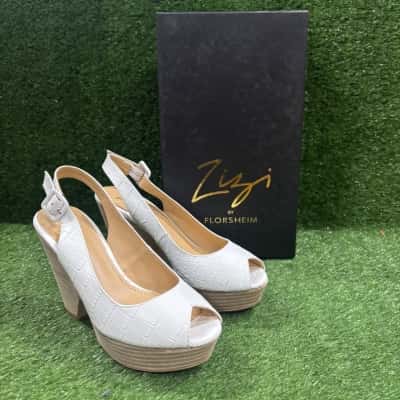 Zizi By Florsheim White Bandele White Croc Print Heels Size 36