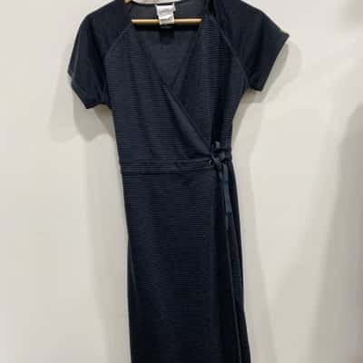 Kathmandu Womens  Size 10 Wrap Dress Black  / Grey 