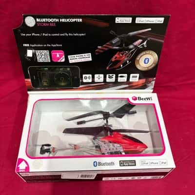 Bee Wi Blue Tooth Helicopter Storm Bee