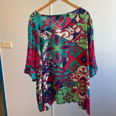  “One Summer” Womens 3/4 sleeve top-  Size 22 Multicoloured 