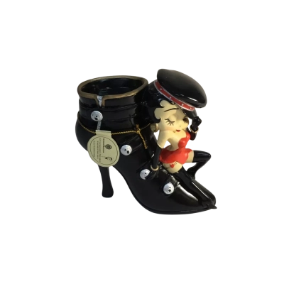 Betty Boop Bombshell in Boots Approx 9 x 11cm