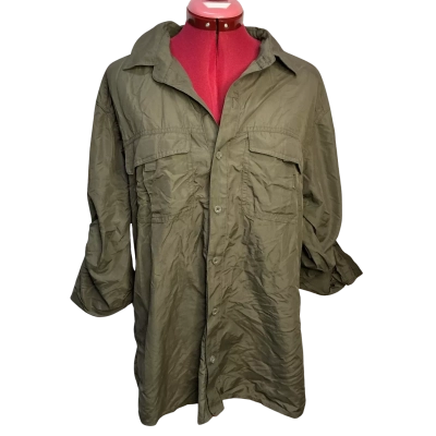 Kathmandu Womens  Size M Button Up Top Olive 