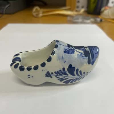 Delft Vintage Shoe Windmill Design