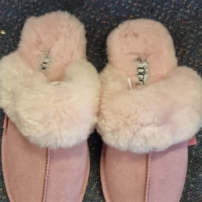 Grosby Womens  Size 6 Pink  