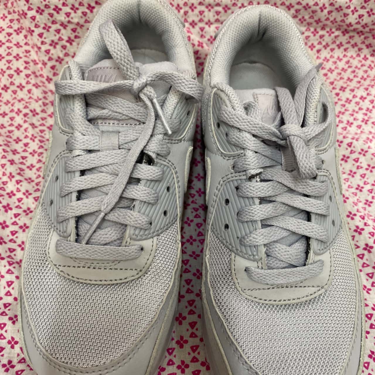 nike womens size 7 trainers