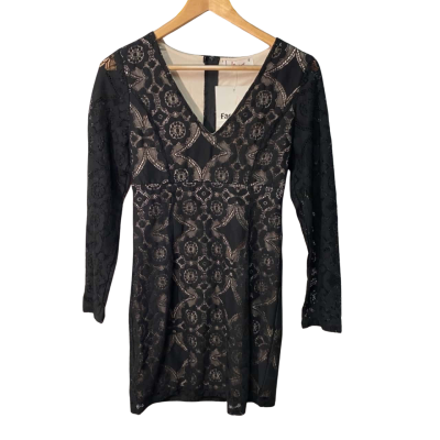BNWT Face Off Size 8 Black Dress
