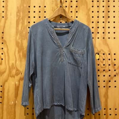 Bottega Moda Womens Denim Long Sleeve V-Neck Top Size M/EU10