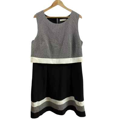 Womens Estelle Size 16 Sleeveless Dress Black/White