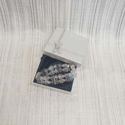 Classy & Elegant Clear Crystal Beaded with Diamante Bar Inserts Elastic Bracelet - New Still in Gift Box 