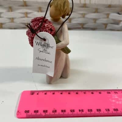 Willow tree figurine Abundance no 27575