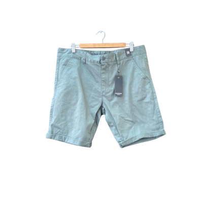 Connor Size 36 Green Shorts BNWT
