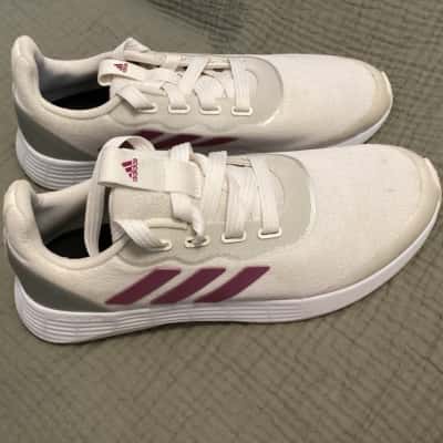Adidas Womens  Size 8 Sneakers Purple / White 