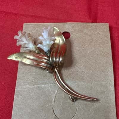  Women's Vintage Gold Tone Floral Spray Brooch 