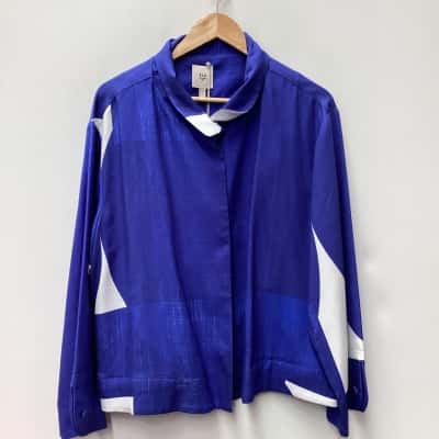 ELK Womens  Size 14 Blazer Black  / Blue BNWT -small fault 