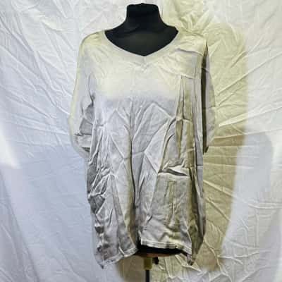 HAMMOCK & VINE Size 16 Silk Blend Top Beige 