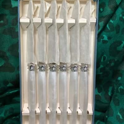 Sheffield Stainless Steel Table Cutlery - 6 Dinner Knives