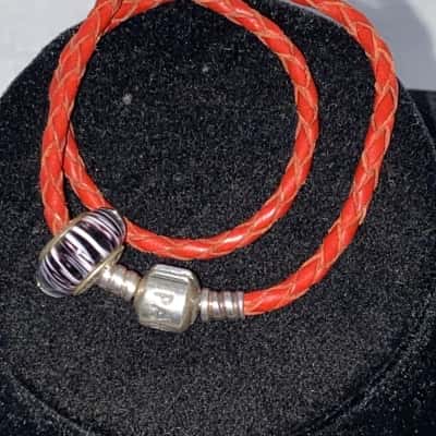 PANDORA Leather Bracelet With Murano Glass Charm in Zebra black and white pattern