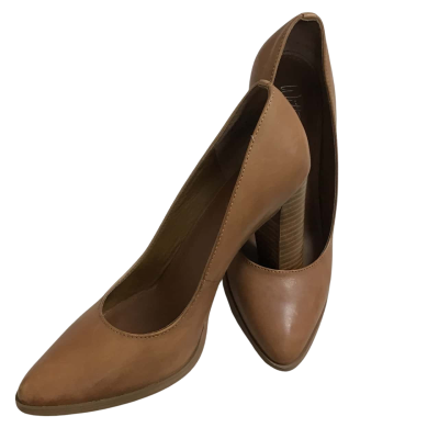 Wittner 'Willa' Tan Leather Block Heel Pumps