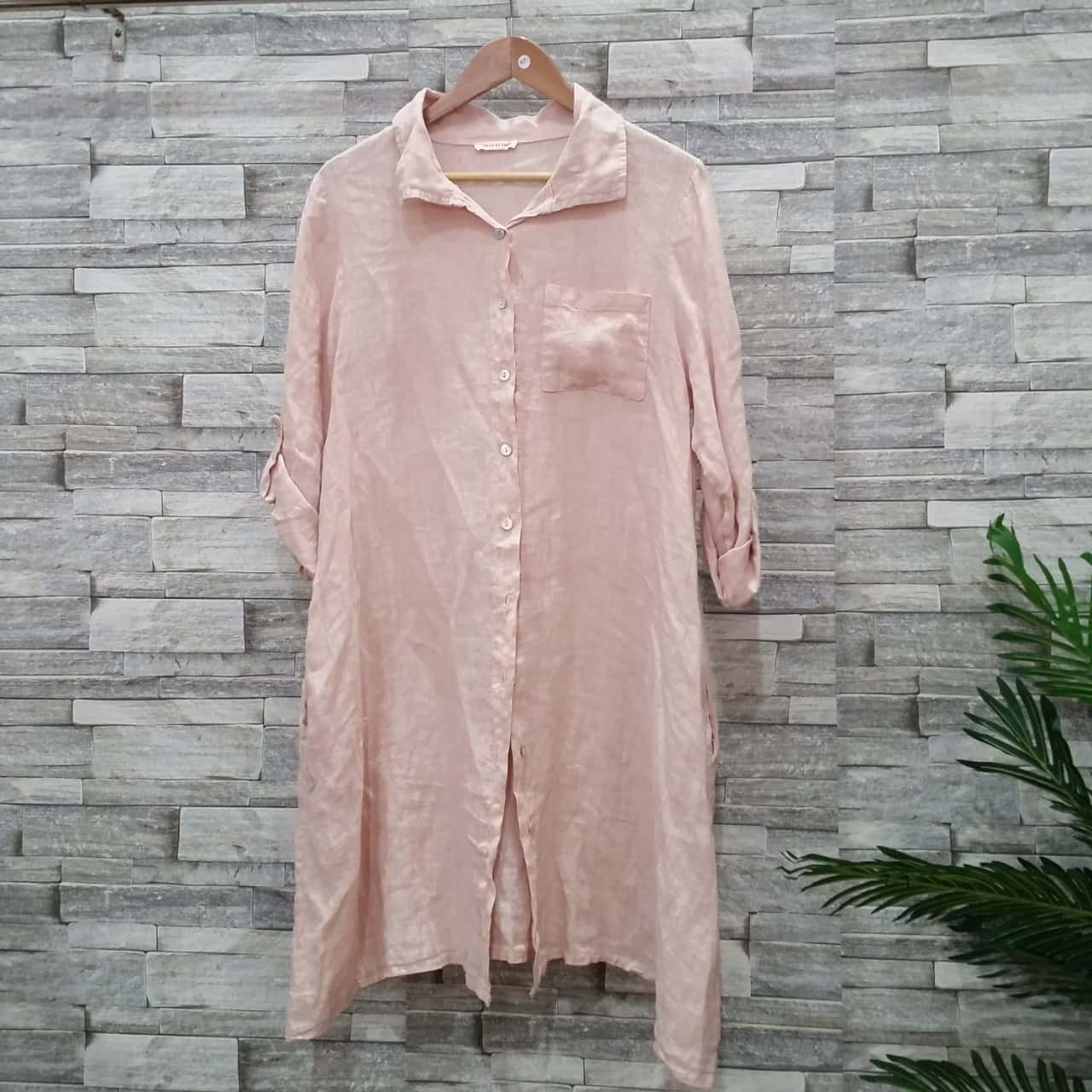 M.A.B.E - Talia Emb Short Sleeve Top - Light Blue/Rose