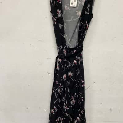 Jacqui-E Womens  Size M Wrap Dress Black  / Floral 