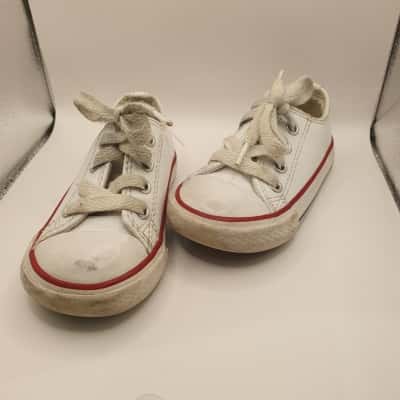 Infant Size 5 Converse All Stars Shoes