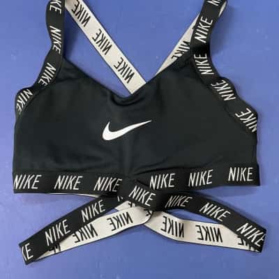 Nike Womens  Size S Black  Bralette