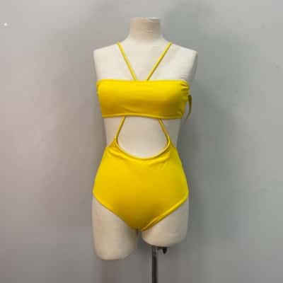 Zaful Womens  Size 6 Ribbed Bikini Set Yellow 