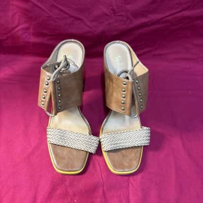 Sheln  Women's  Size 41 Brown Mules with Woven Strap Shoes