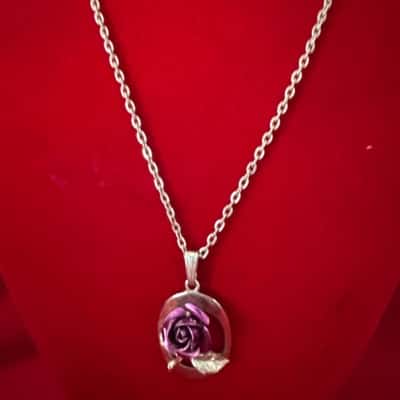  Women’s Silver Tone Necklace featuring 3D Purple Rose Encased within an Oval Pendant 