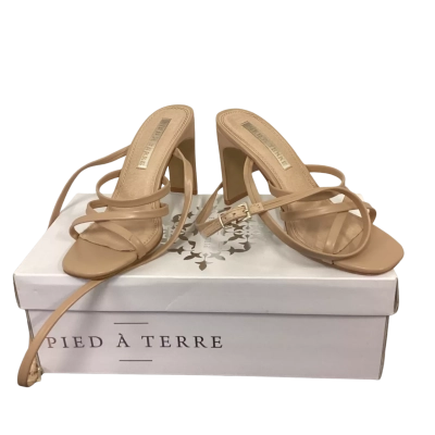 Pied A Terre Strappy Y2K Nude Block Heeled Sandals Size 5