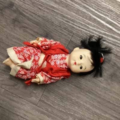 Three traditional Japanese dolls