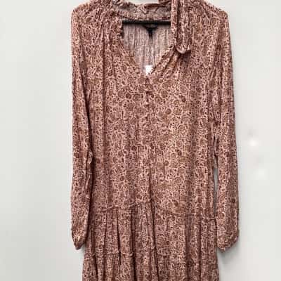 NEW - French Connection Womens  Size 8 dress light foulard floral