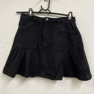 Black Friday Womens  Size 10 A-Line Skirt Black  