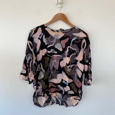 Whistle Black Pattern 3/4 Sleeve Top Size 8 