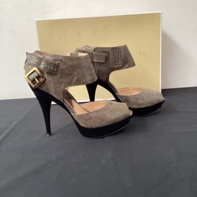 Michael Kors Womens  Size 7 Heels Brown / embossed leather