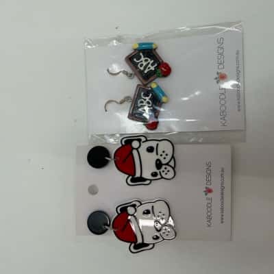 NEW - Kaboodle Designs - Set of 2 Earrings 