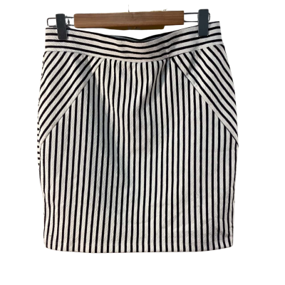 BNWT Sass skirts Womens Size 12 Black  / Striped / White 
