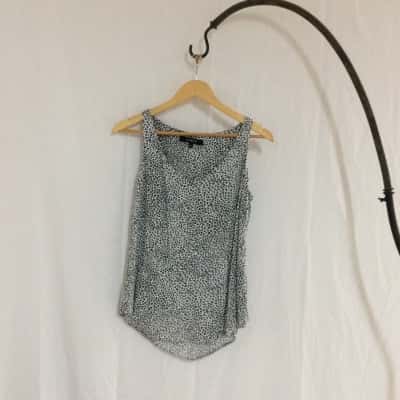 Cable  Womens  Size XS Sleeveless Top Black  / Pattern / White 