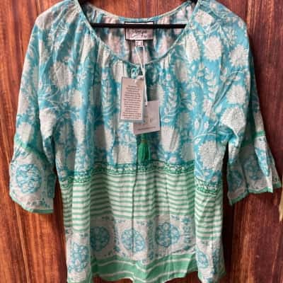 Escape by OQ   Size 12 teal floral top new 