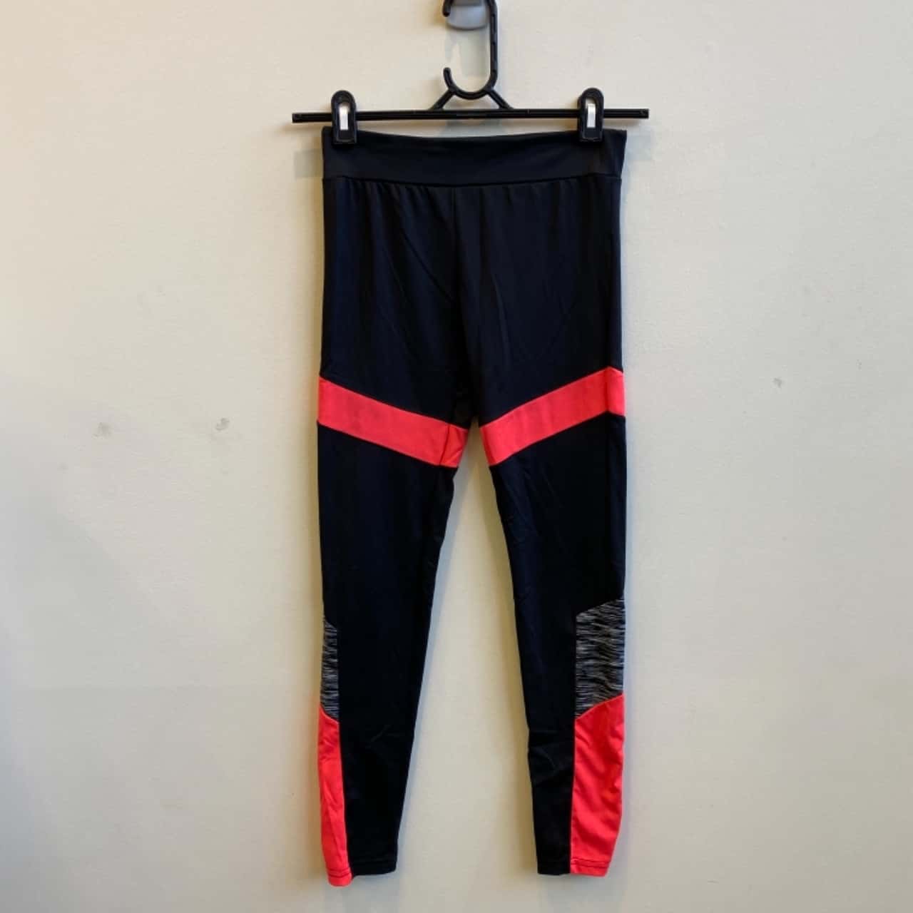 young dimension leggings