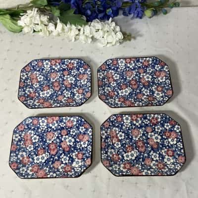 Set of 4 Japanese Blue / Red / White Floral Pattern Small Rectangular Ceramic Plates