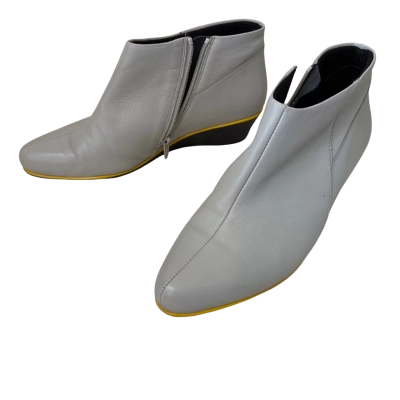 Ziera Womens  Size 41 Boots Grey 